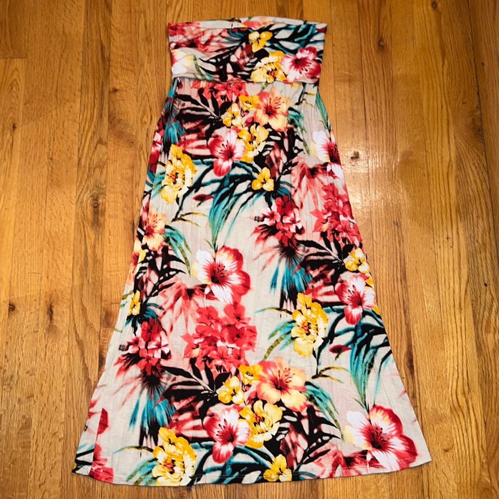 A3 Design Tropical Print Maxi Skirt Size M NEW without tags